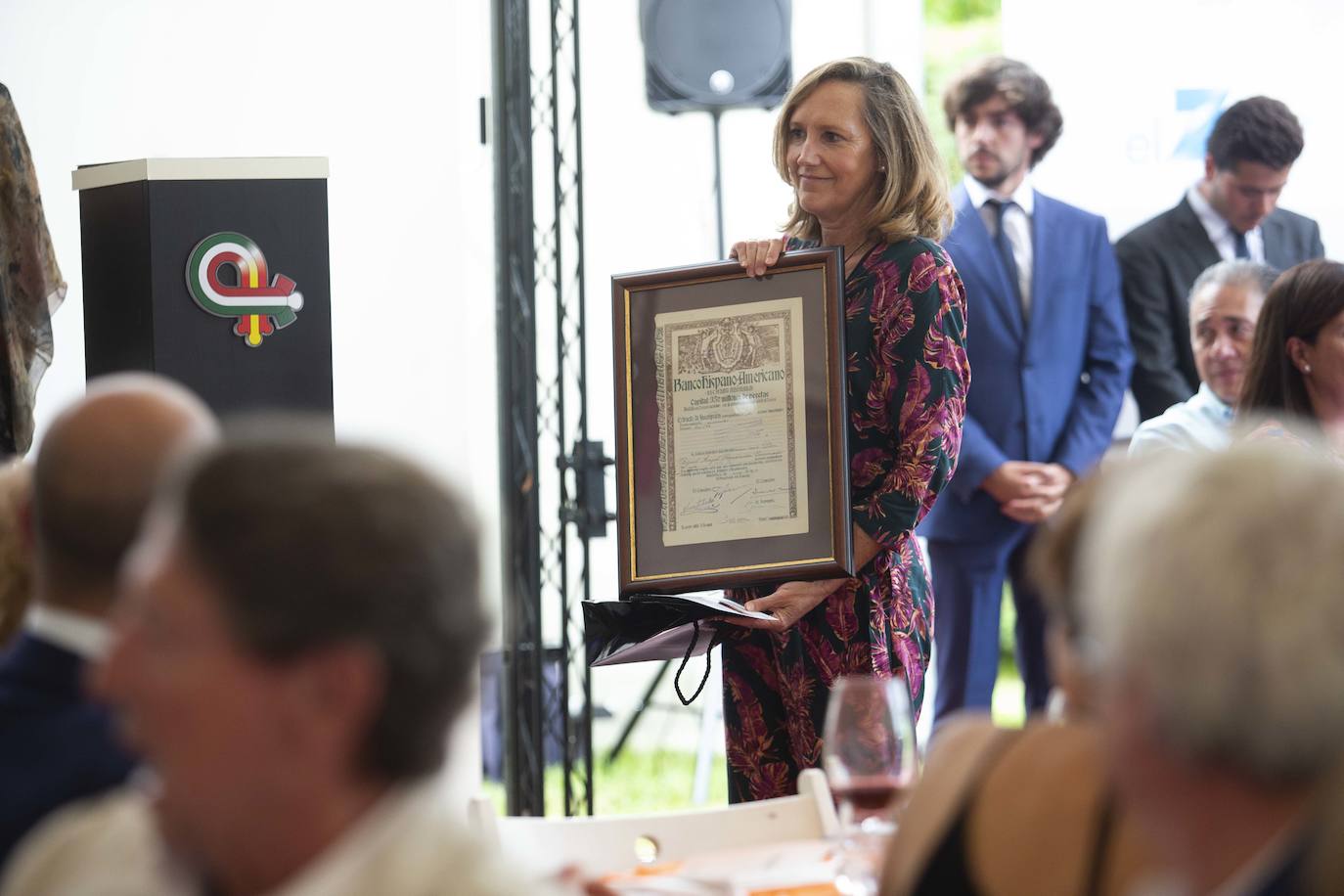 El Museo de la Emigración de Colombres ha acogido un Encuentro Hispano Americano en el que representantes de la política, la empresa y la cultura de aquí y de allá han subrayado las intensas relaciones económicas que a lo largo de la historia han mantenido Asturias y América Latina. Además del presidente del Principado, Adrián Barbón, entre los asistentes se encontraba la embajadora de México en España, Roberta Lajous.