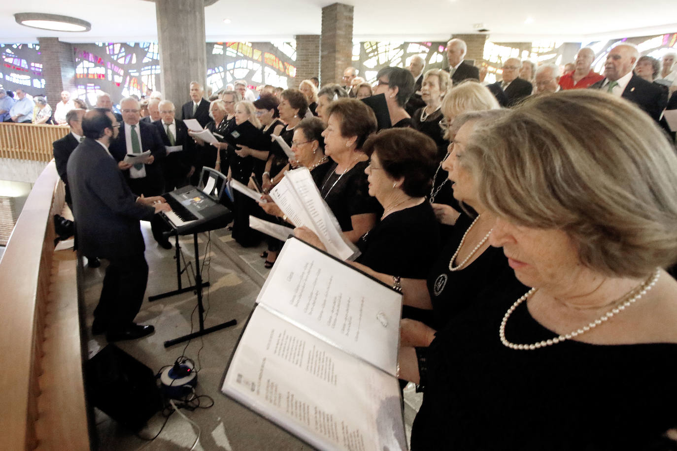 La ciudad cierra su semana grande con el tradicional acto religioso. 