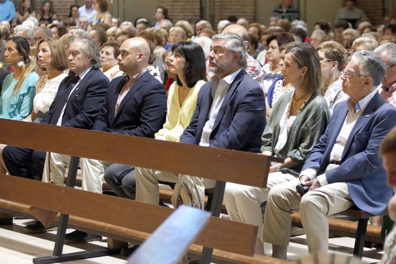 La ciudad cierra su semana grande con el tradicional acto religioso. 