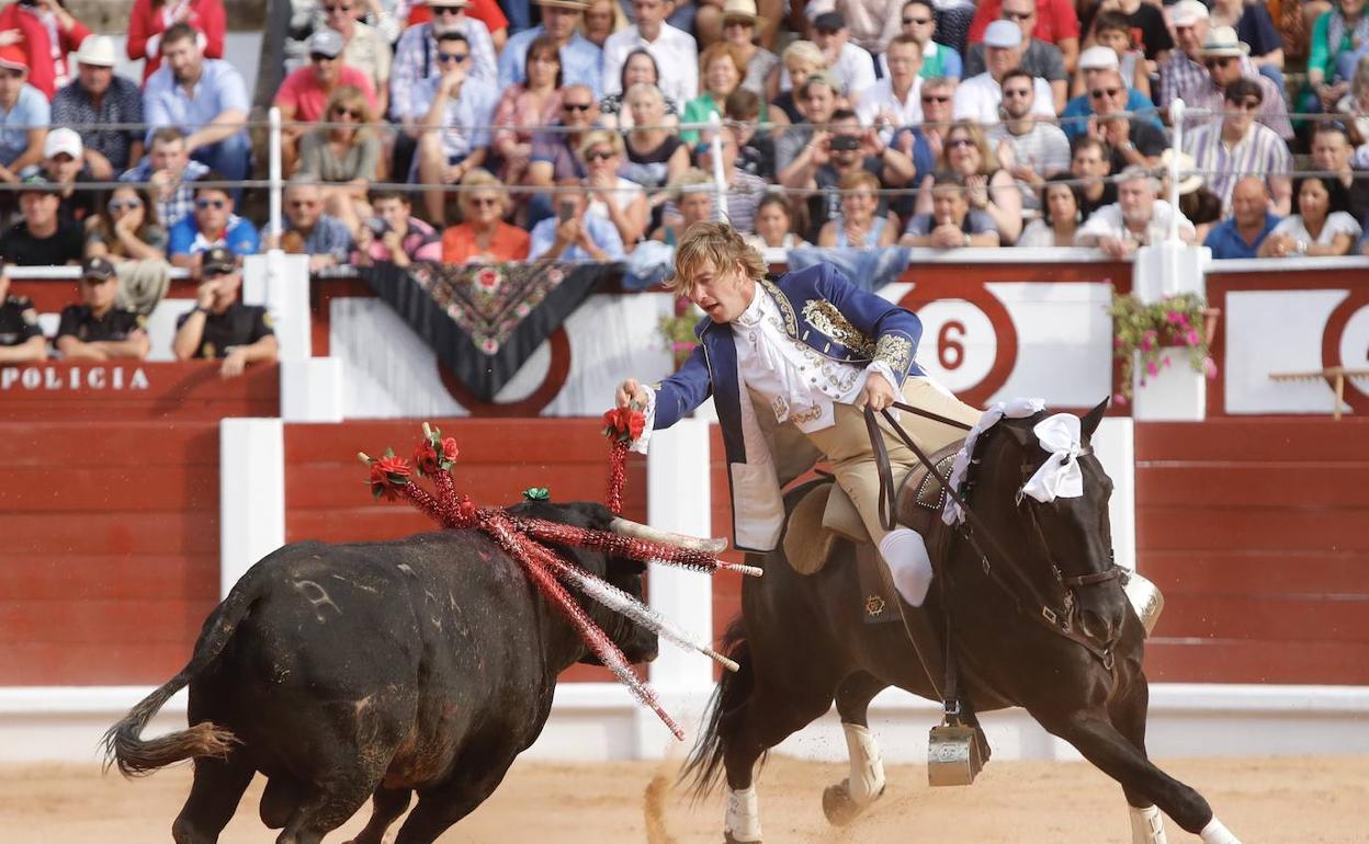 En directo, Feria Taurina de Begoña