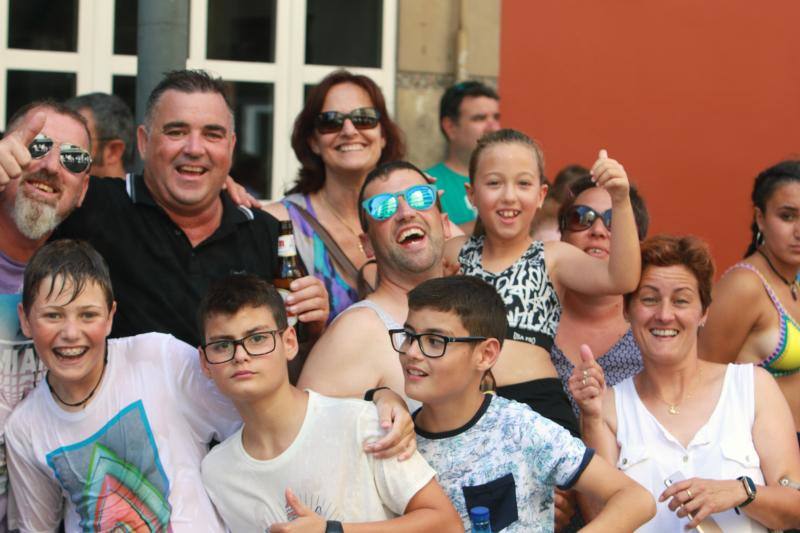 Cientos de personas se dan cita en una de las fiestas más populares del verano asturiano.