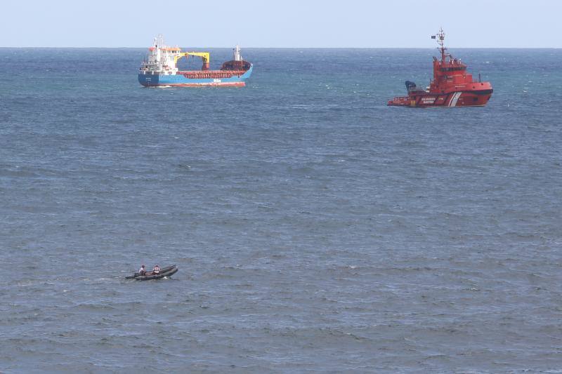 Segunda jornada de búsqueda de la joven que cayó al mar en Arnao.