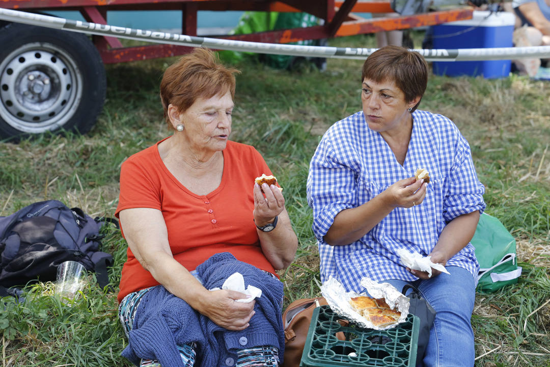 Miles de luarqueses y turistas disfrutaron este jueves de las populares fiestas de San Timoteo. ¡Búscate en nuestra galería! 