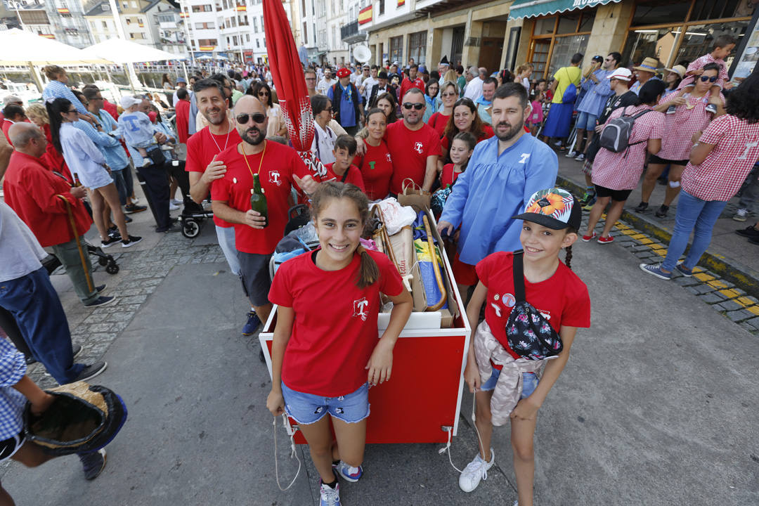 Miles de luarqueses y turistas disfrutaron este jueves de las populares fiestas de San Timoteo. ¡Búscate en nuestra galería! 