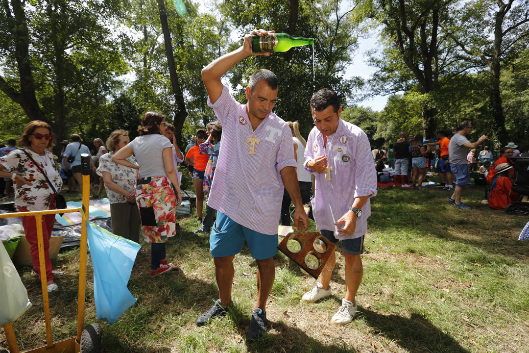 Miles de luarqueses y turistas disfrutaron este jueves de las populares fiestas de San Timoteo. ¡Búscate en nuestra galería! 