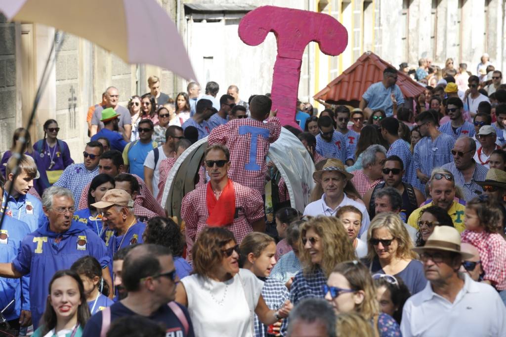 Miles de luarqueses y turistas disfrutaron este jueves de las populares fiestas de San Timoteo. ¡Búscate en nuestra galería! 