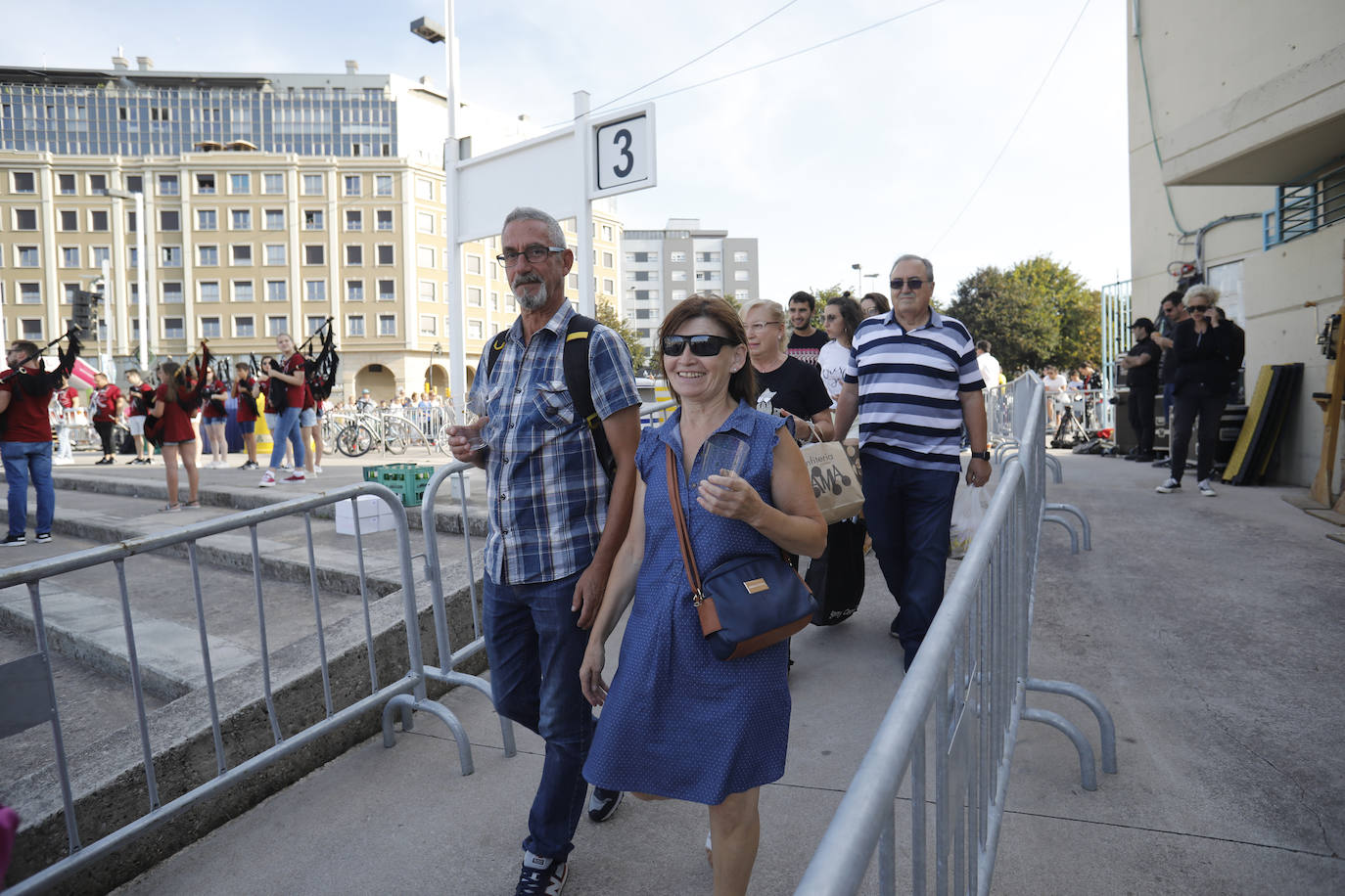 La playa de Poniente ha acogido un nuevo récord en una de las actividades más multitudinarias del verano gijonés.