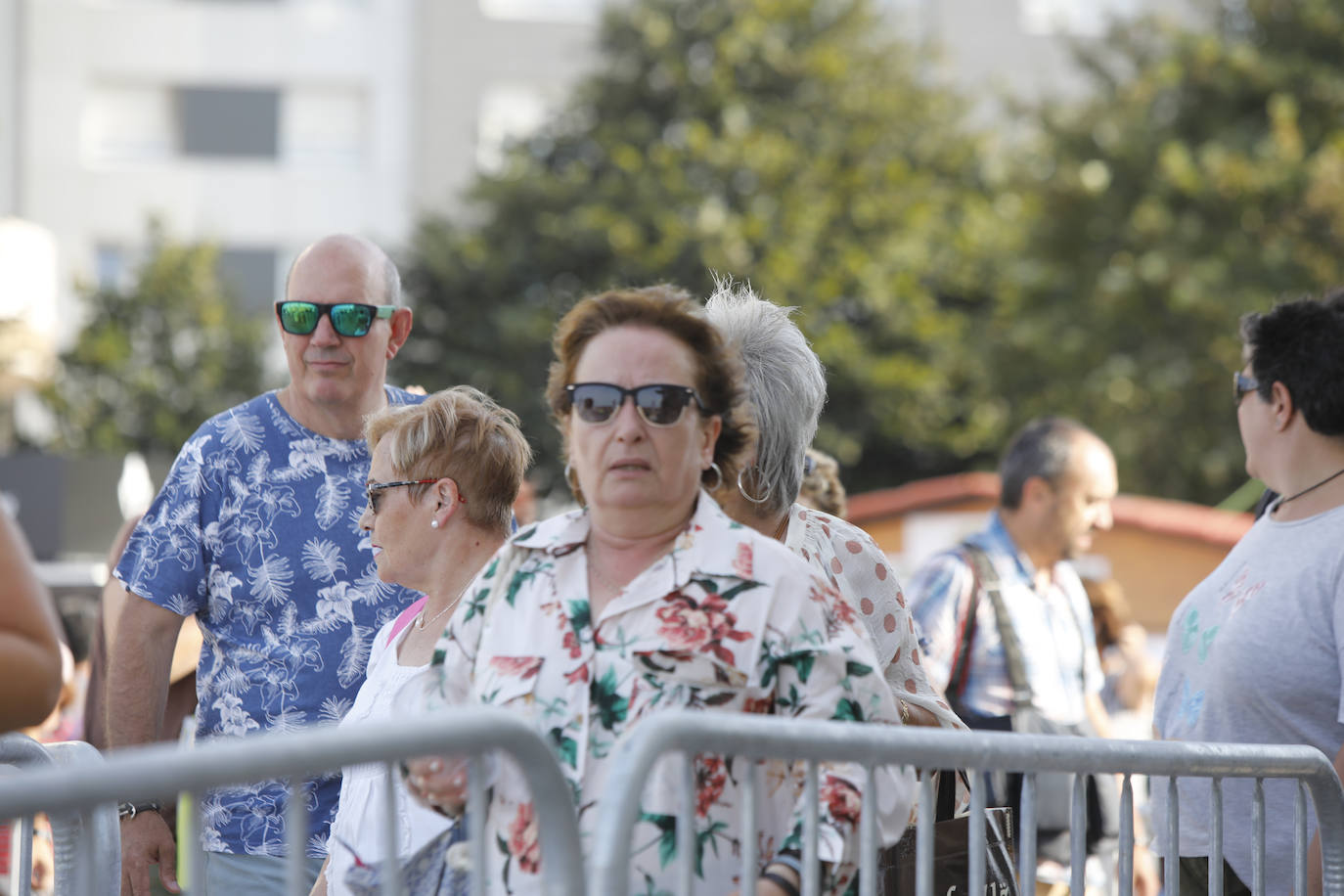 La playa de Poniente ha acogido un nuevo récord en una de las actividades más multitudinarias del verano gijonés.