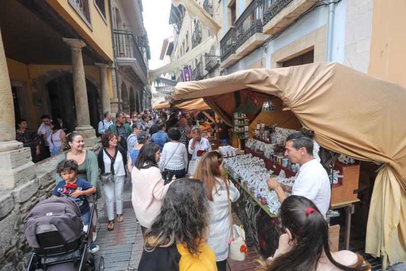 El Mercado Medieval de San Agustín reúne más de cien puestos de venta y gastronomía, atracciones infantiles y espectáculos de animación de calle.