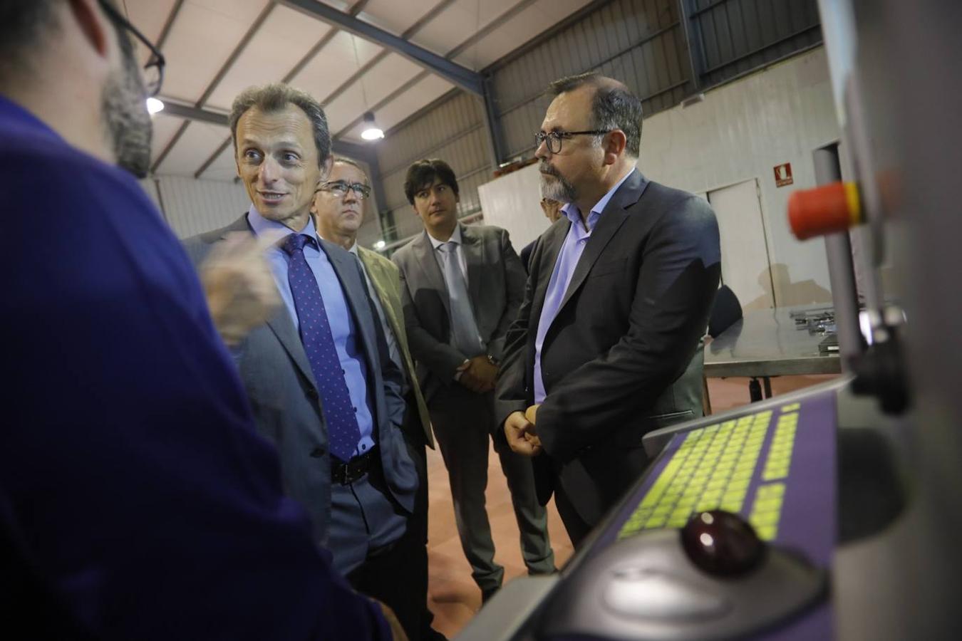 El ministro en funciones de Ciencia, Innovación y Universidad antes se reunió con el presidente del Principado Adrián Barbón. 