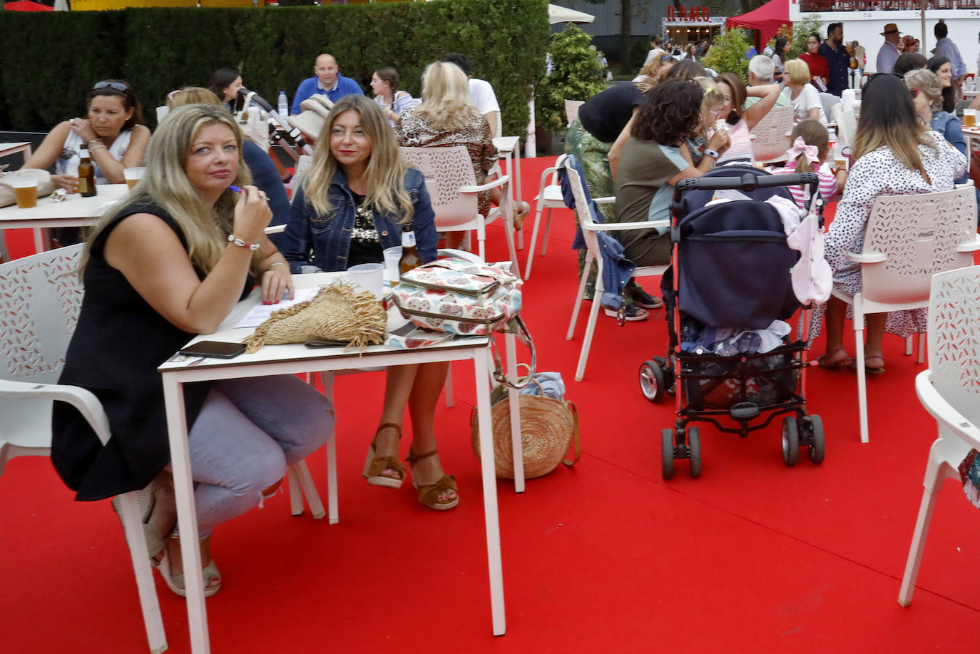 Las Mestas vive de nuevo el Concurso Hípico más importante del verano en España, que mantiene el carácter de oficial y que llega ya a los 77 años de vida. Emoción, saltos, galopes y 5 días por delante para cerrar el verano con un fin de semana de gran altura en Gijón.