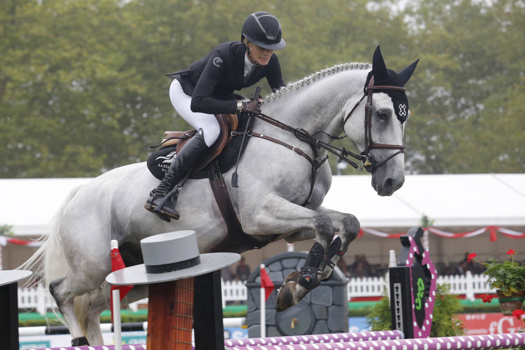 Fotos: Eduardo Álvarez Aznar se impone en una jornada trepidante en el hípico