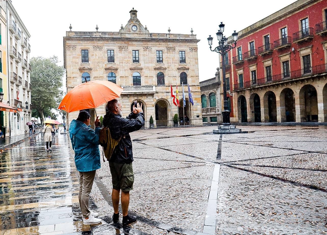 La región da la bienvenida al mes de septiembre con una jornada más propia del otoño.