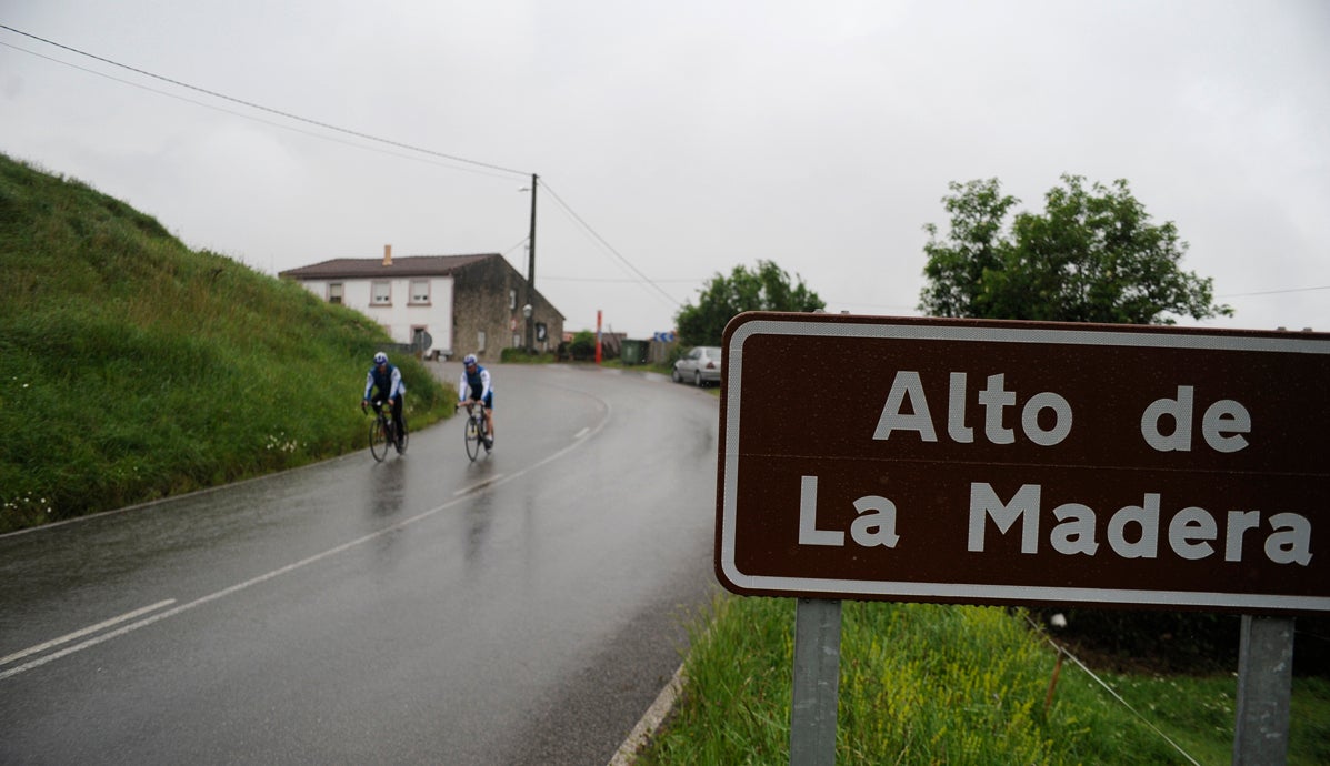 El Alto de La Madera será la única ascensión del pelotón a su llegada a Asturias ante la previsible llegada al sprint en Oviedo. 