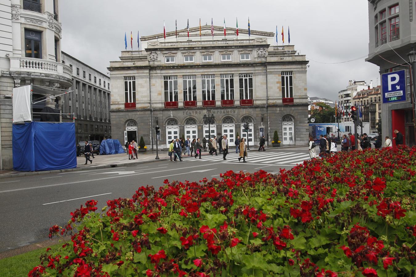 La previsible llegada al sprint de la etapa 14 será en la C/Jovellanos frente al Teatro Campoamor. 