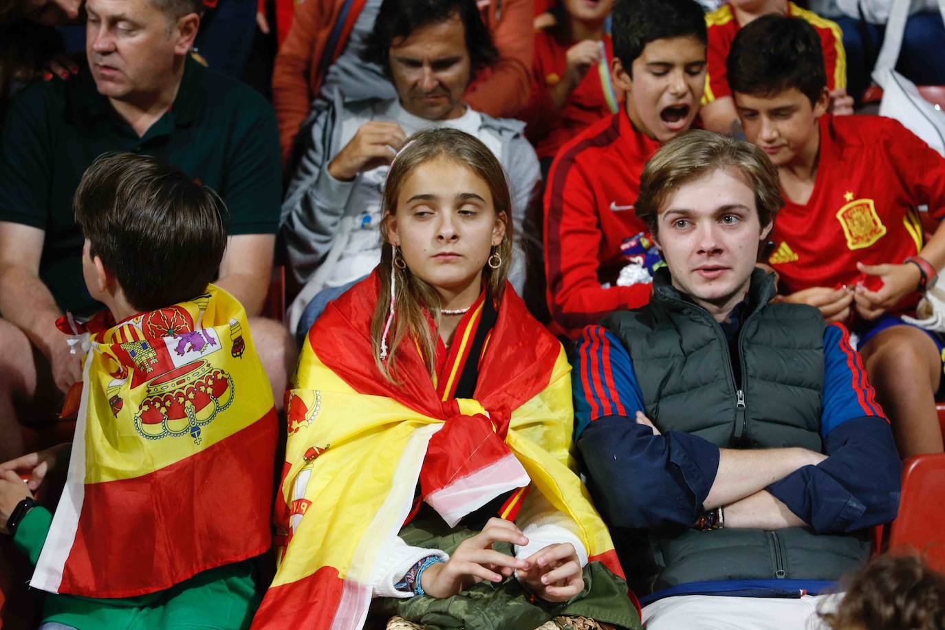 ¿Estuviste este domingo en el partido España-Islas Feroe en El Molinón? 