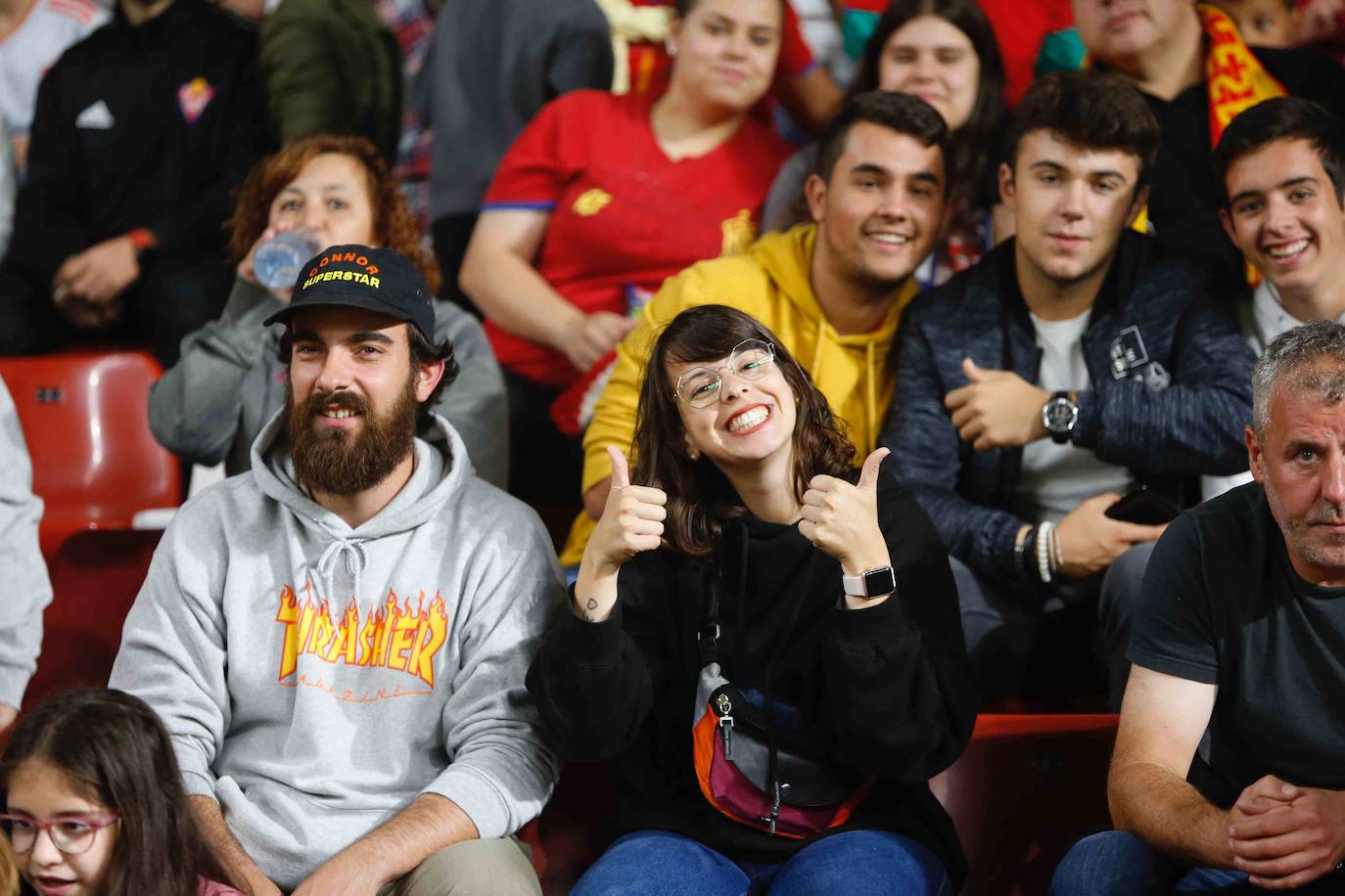 ¿Estuviste este domingo en el partido España-Islas Feroe en El Molinón? 