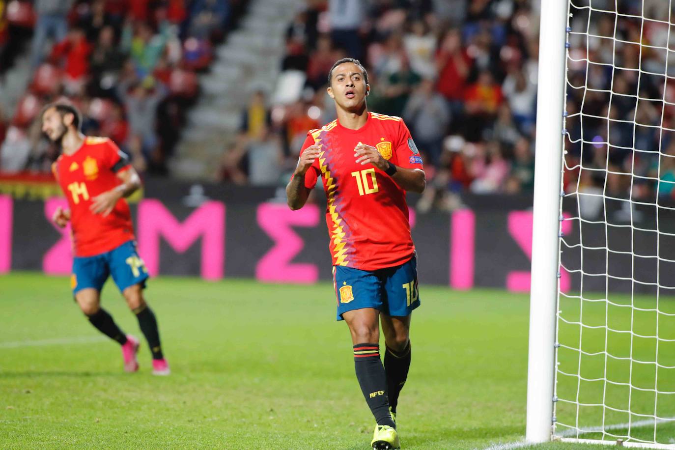 Fotos: Las imágenes del amistoso entre España e Islas Feroe