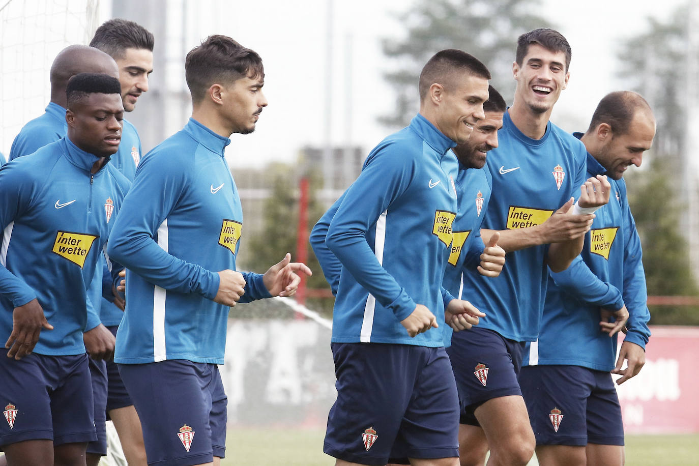 Los rojiblancos volvieron a los entrenamientos tras la primera derrota de la temporada en El Alcoraz ante el Huesca.