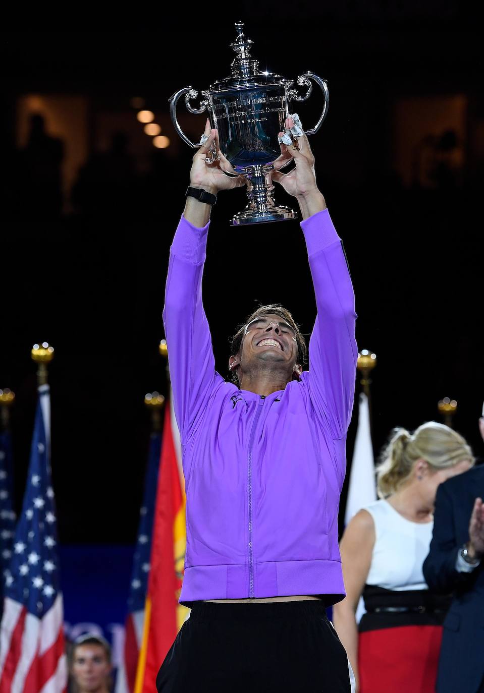 Rafa Nadal celebra su cuarto título del Abierto de Estdos Unidos, que supone su 19ª Grand Slam.