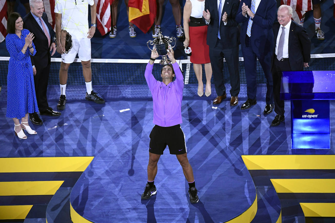 Rafa Nadal celebra su cuarto título del Abierto de Estdos Unidos, que supone su 19ª Grand Slam.