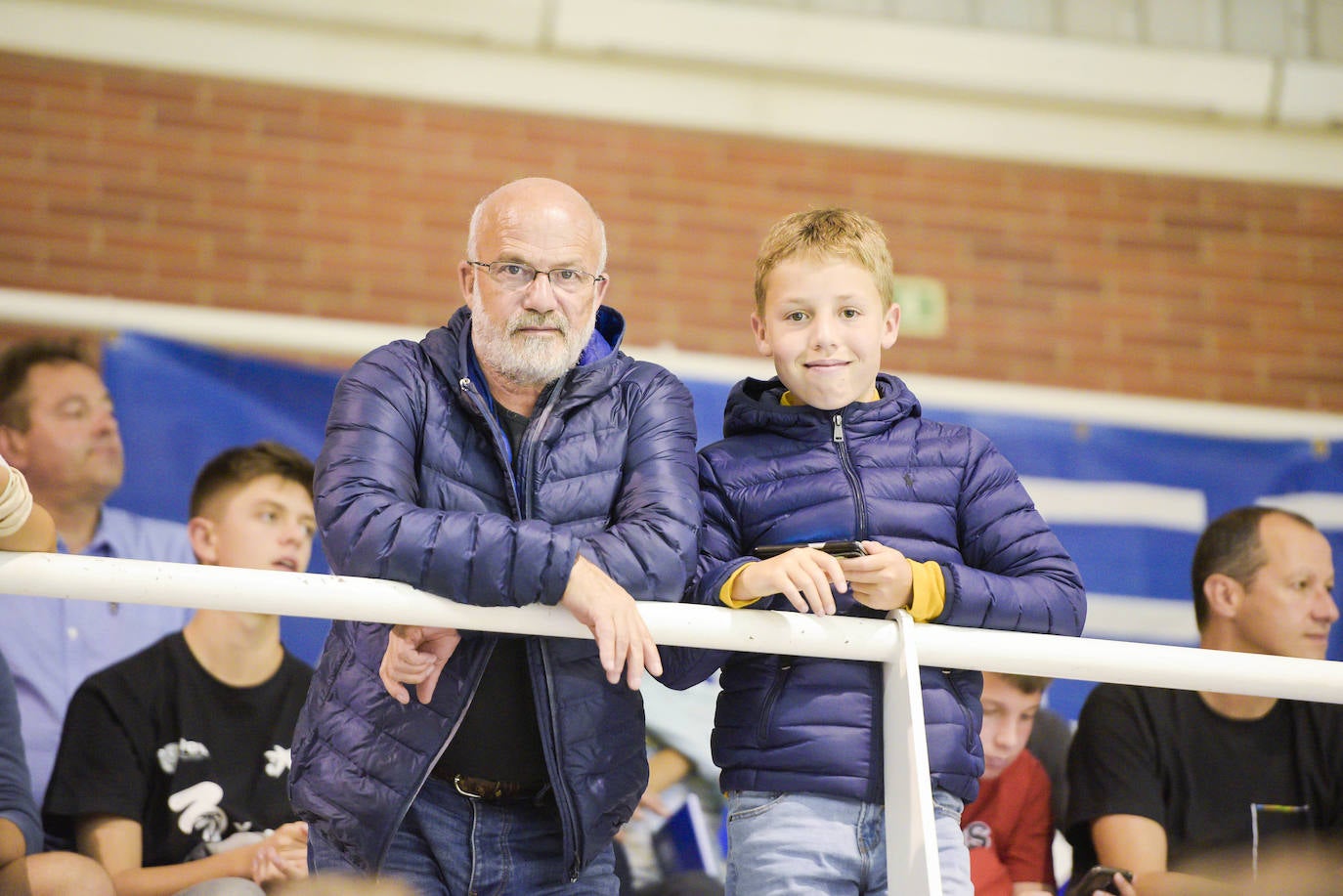 Fotos: ¿Estuviste en el partido entre el OCB - Real Madrid? ¡Búscate!