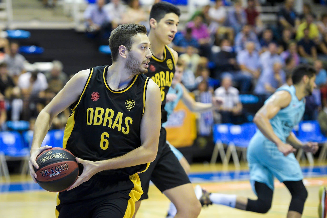A pesar de un intento de reacción en el último cuarto el cuadro ovetense sigue sin lograr el triunfo en la pretemporada.