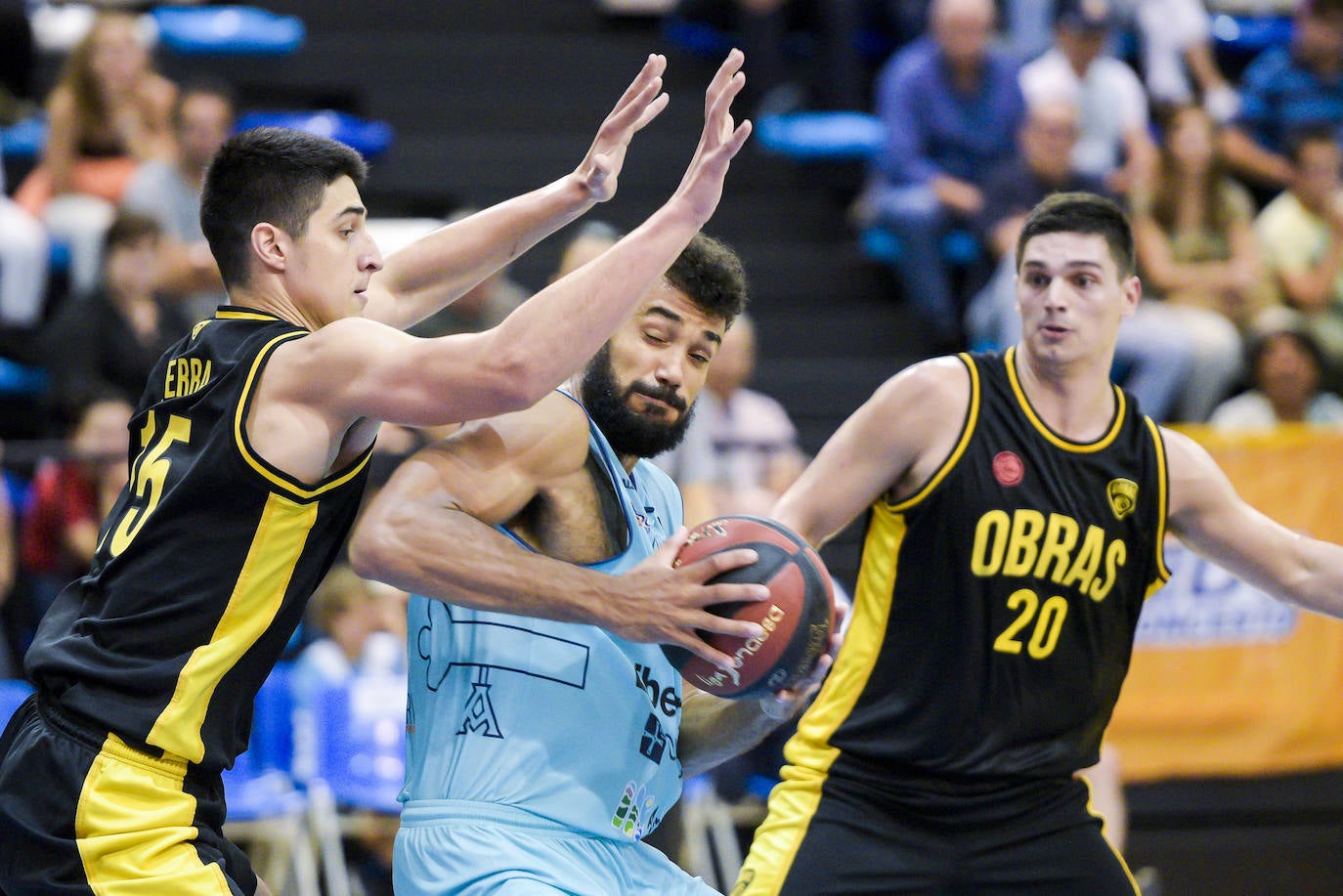 A pesar de un intento de reacción en el último cuarto el cuadro ovetense sigue sin lograr el triunfo en la pretemporada.