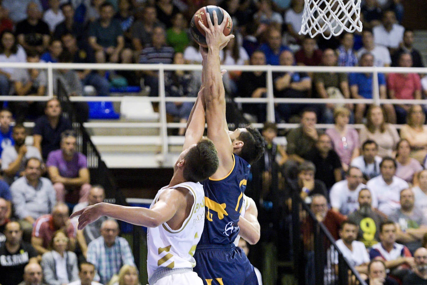 Fotos: Las mejores imágenes del Liberbank Oviedo - Real Madrid