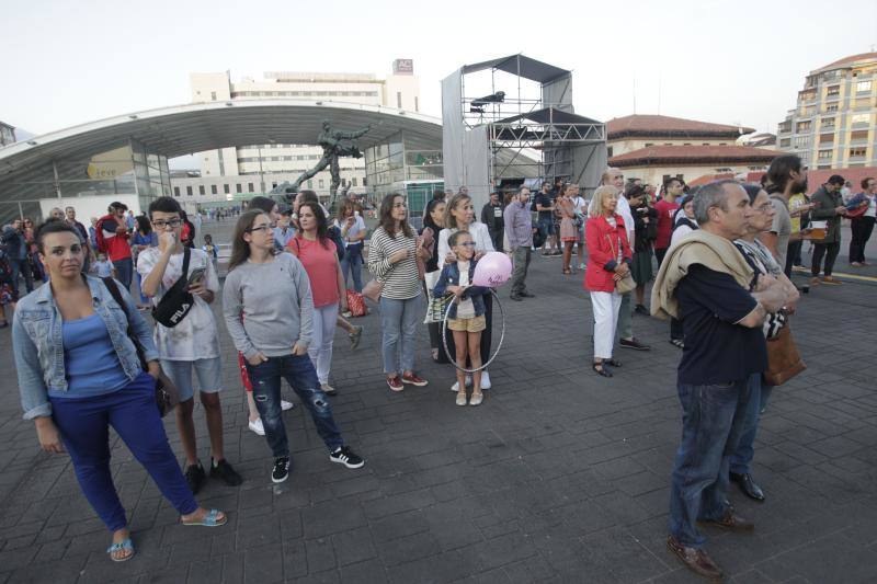 Willy Naves fue el encargado de abrir los conciertos de San Mateo en la jornada del sábado.