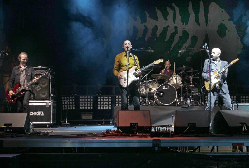 Willy Naves fue el encargado de abrir los conciertos de San Mateo en la jornada del sábado. Ilegales y Los Enemigos completaron la jornada musical en la capital.