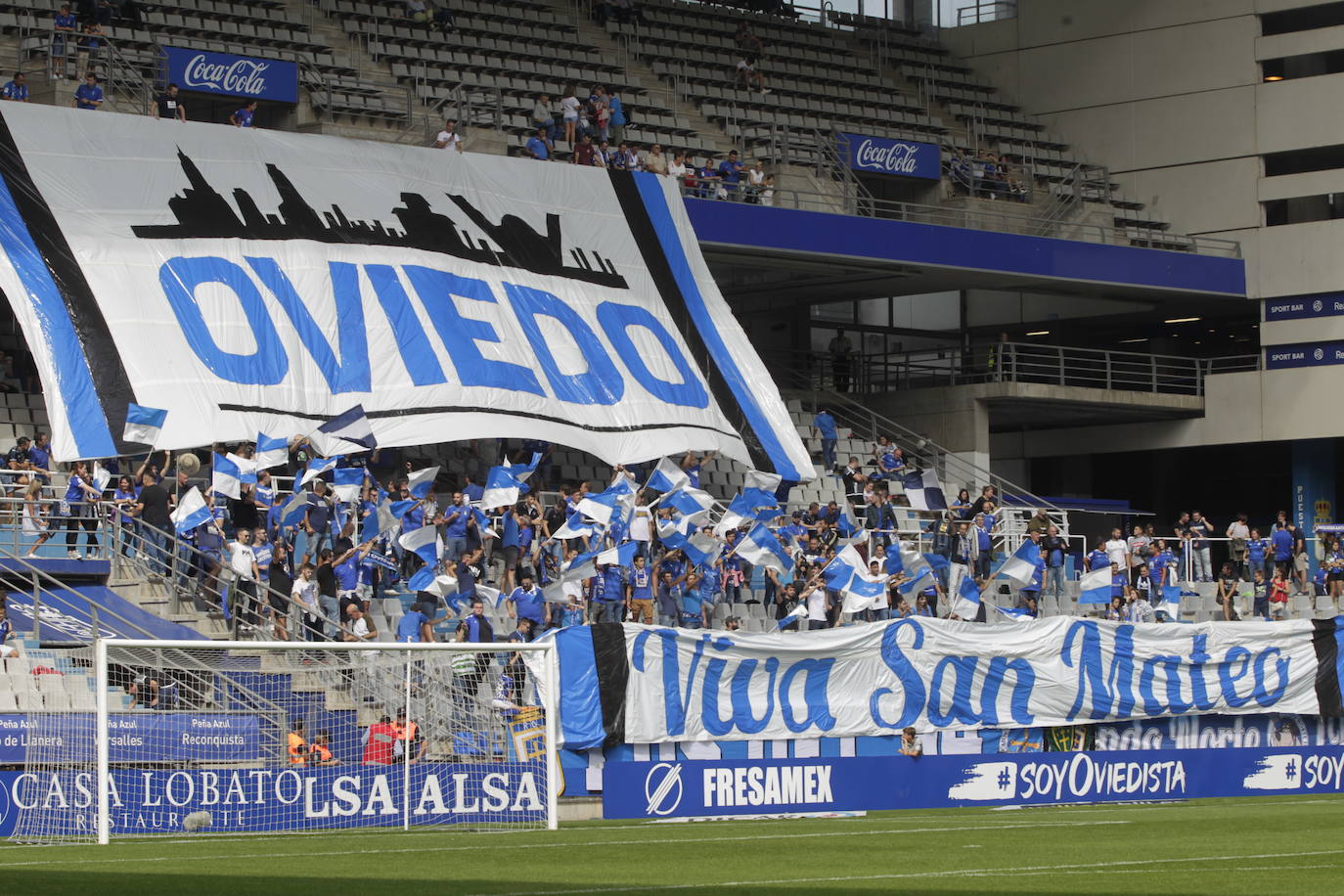 El Elche dominó y derrotó al Real Oviedo (0-2) con dos tantos de Yacine Qasmir en un partido cómodo para los ilicitanos en el que las imprecisiones les costaron a los carbayones tres puntos -además de dos nuevas expulsiones- y en el que los de Pacheta dieron un repaso táctico a su rival.