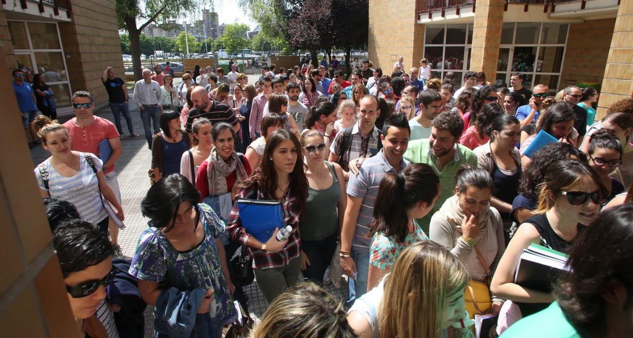 Opositores a la especialidad de Educación Primaria, en Gijón, en una de las últimas convocatorias. 