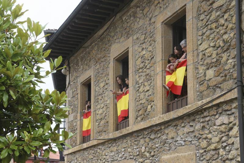 Las calles de Noreña acogieron, este domingo, a miles de personas para la procesión del Cristo.