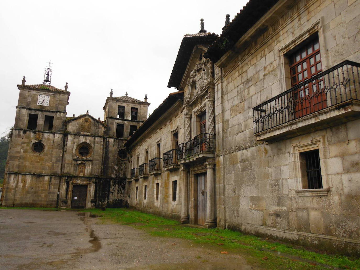 Monasterio de San Salvador de Cornellana.