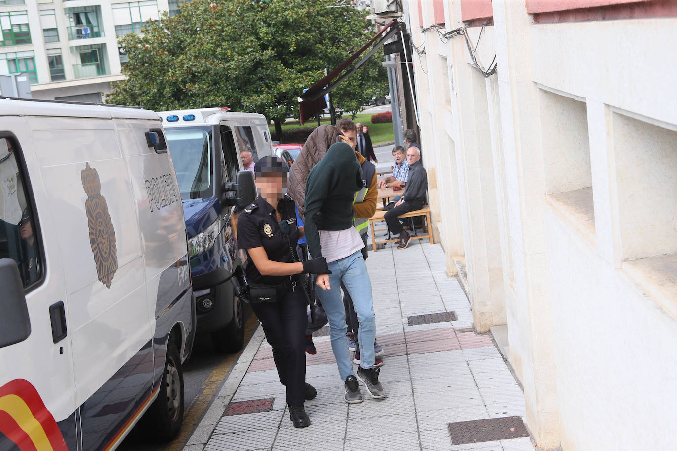 Fotos: Los detenidos por el caso de dopaje deportivo en Lugones pasaron esta mañana a disposición judicial