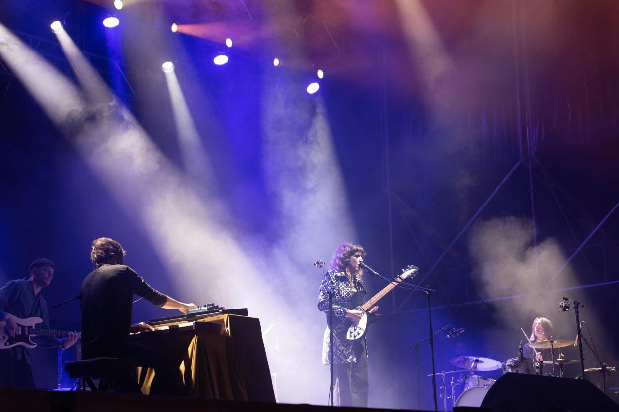 La granadina Ana B Sweet fue la segunda en actuar. 