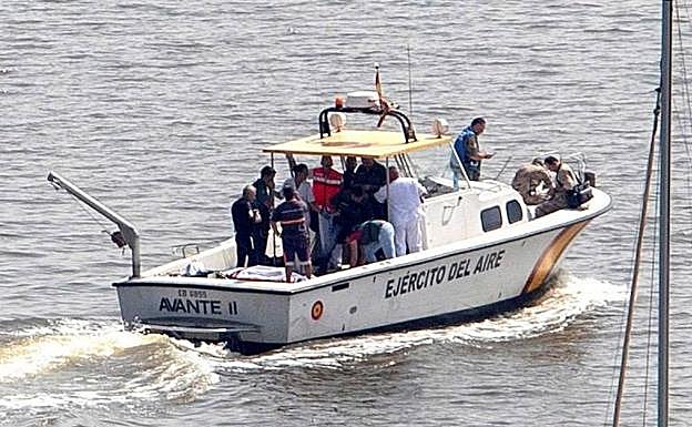Embarcación del Ejército del Aire que participó en el rescate de los dos militares fallecidos.