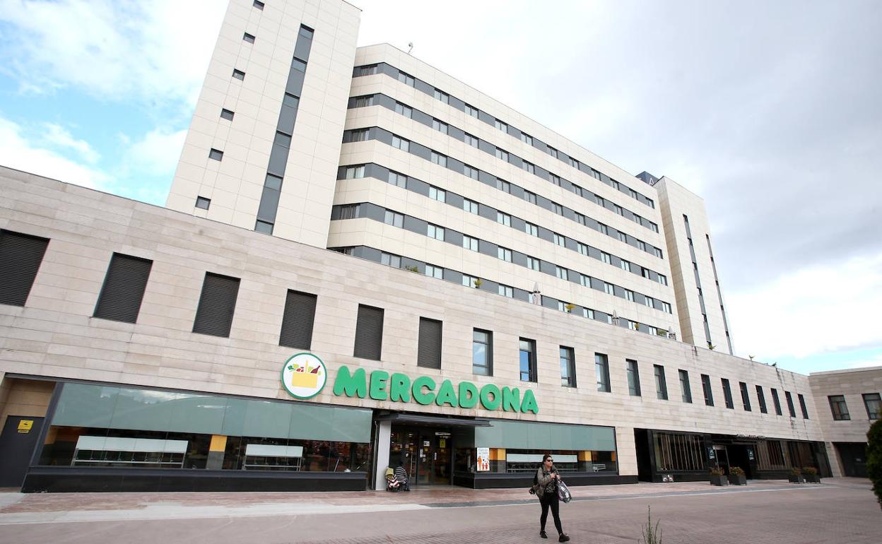 Foto de archivo del supermercado de la cadena en La Losa, Oviedo.