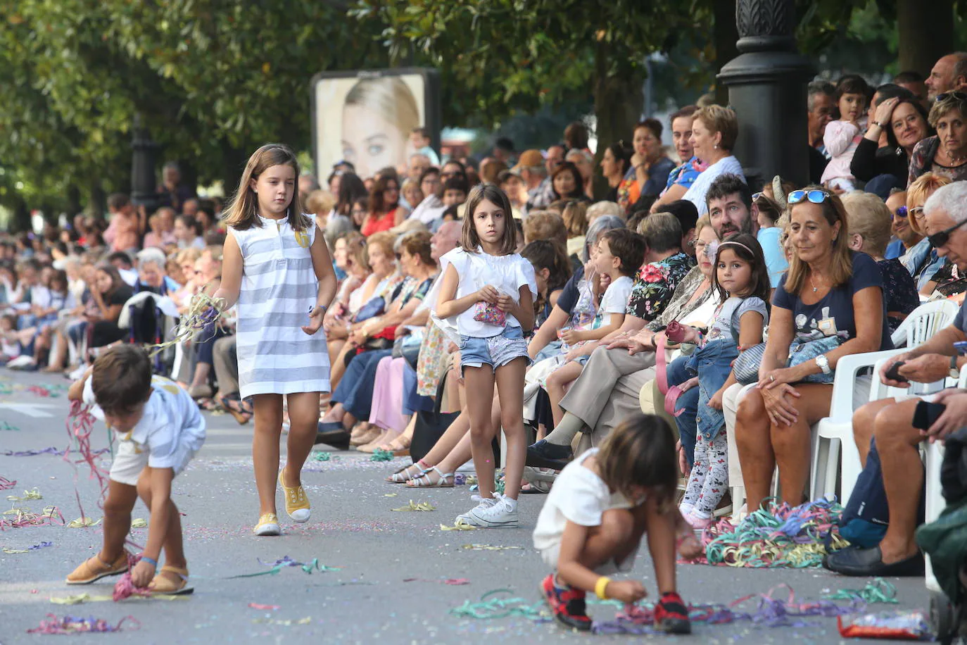 ¿Estuviste en el desfile del Día de América en Asturias? Búscate