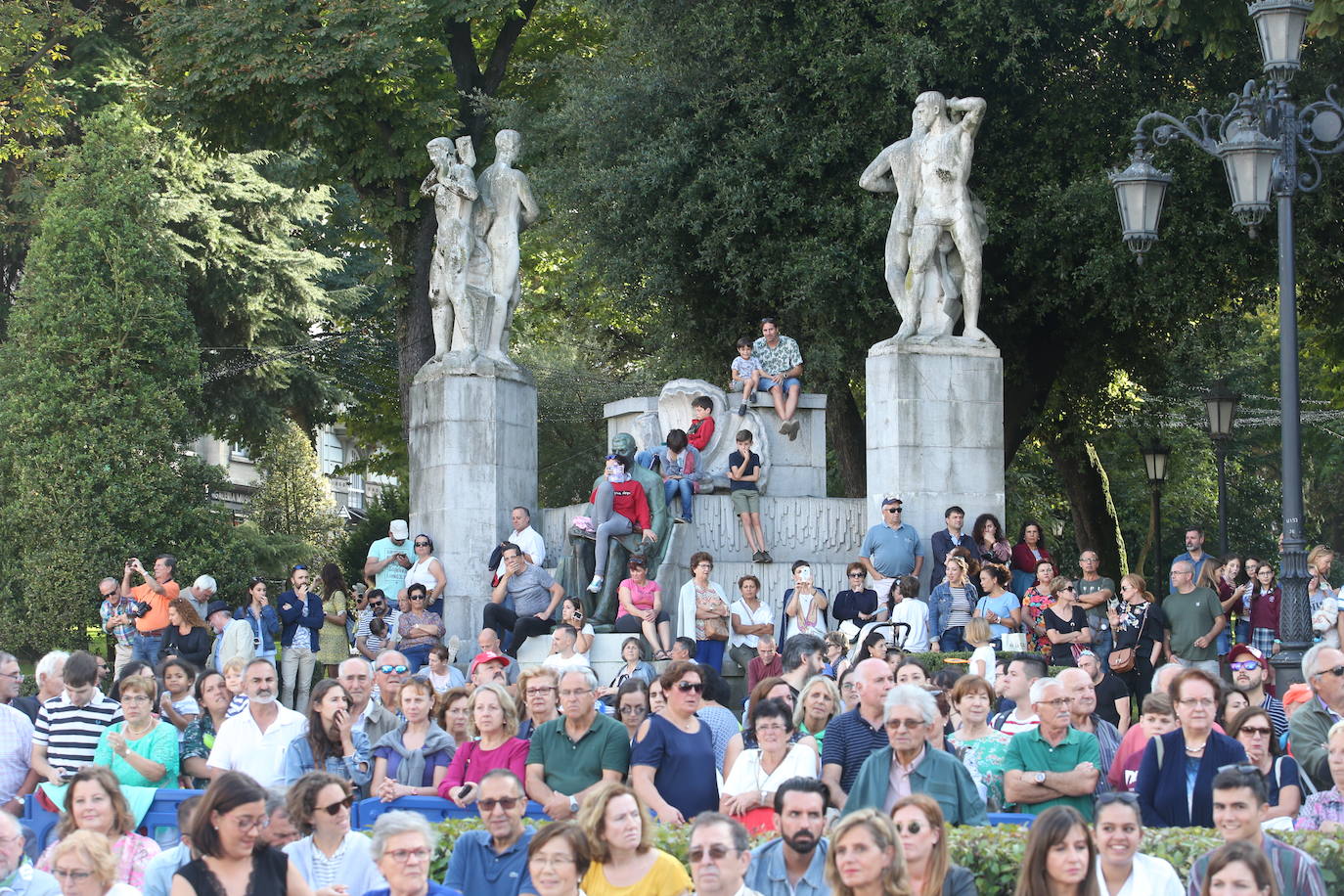 ¿Estuviste en el desfile del Día de América en Asturias? Búscate