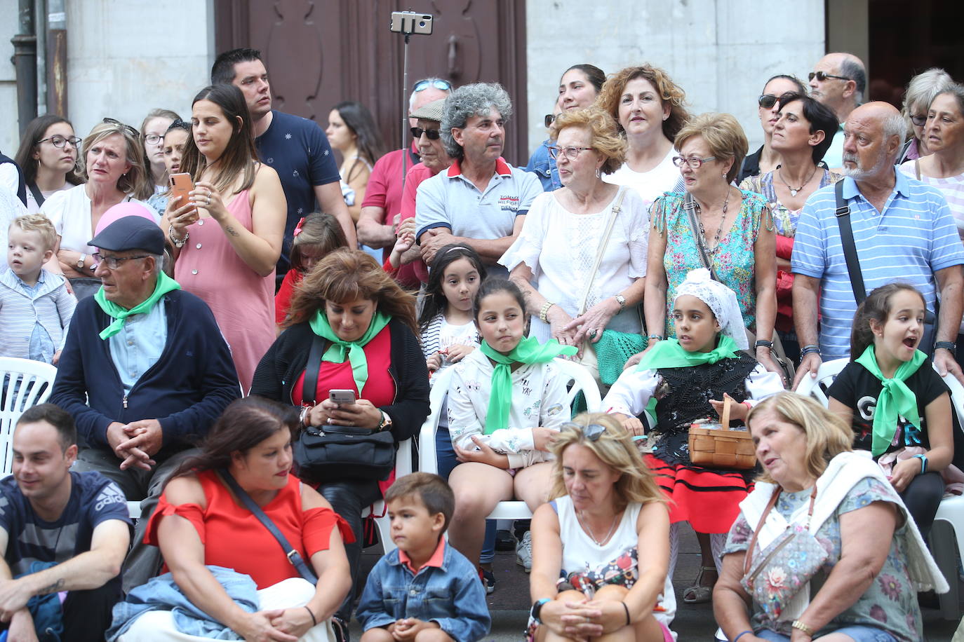 ¿Estuviste en el desfile del Día de América en Asturias? Búscate