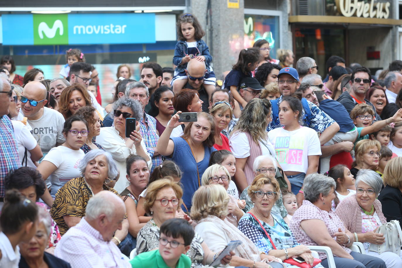 ¿Estuviste en el desfile del Día de América en Asturias? Búscate