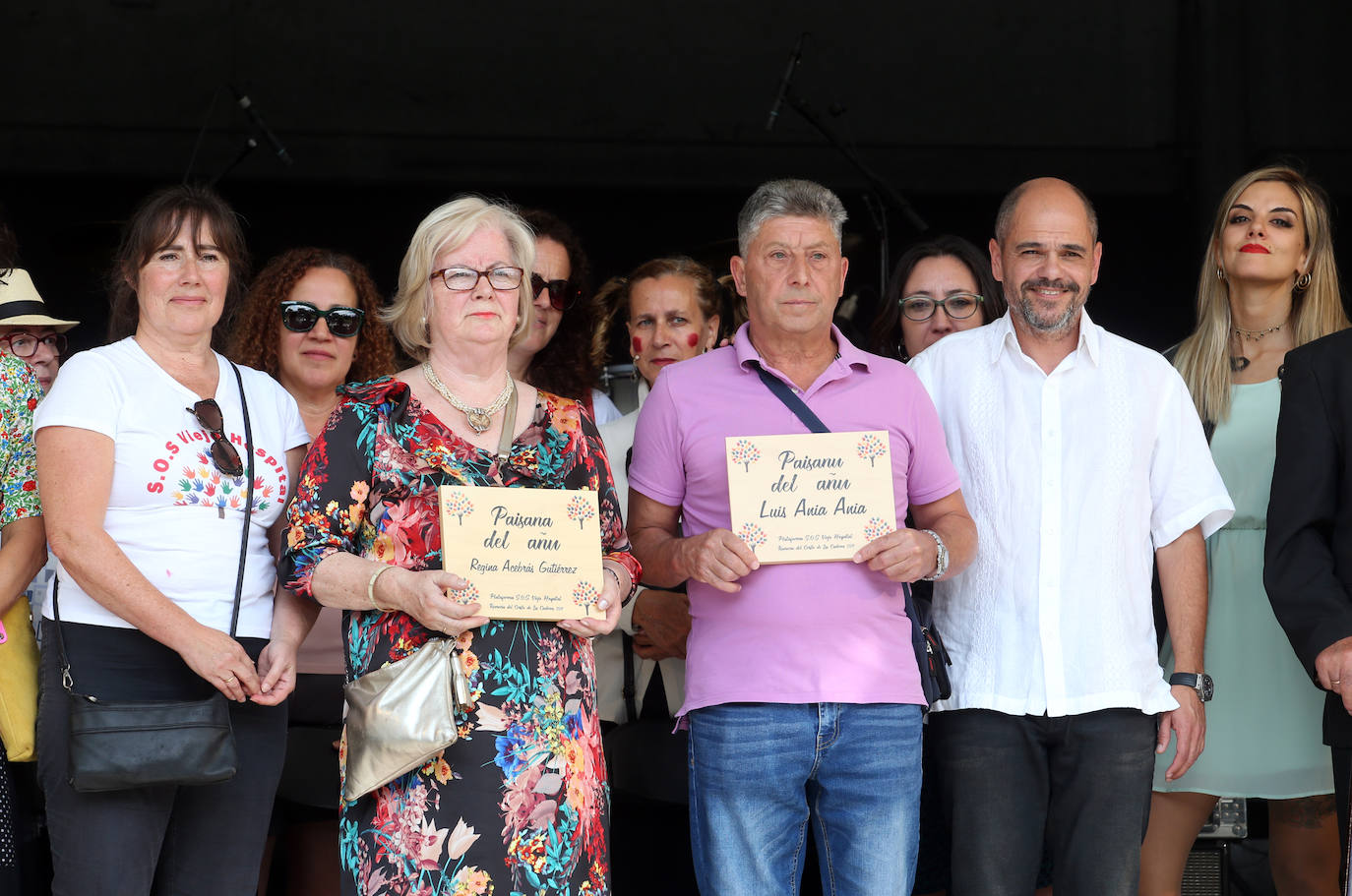 Oviedo disfrutó de una jornada soleada para cumplir con la tradición.