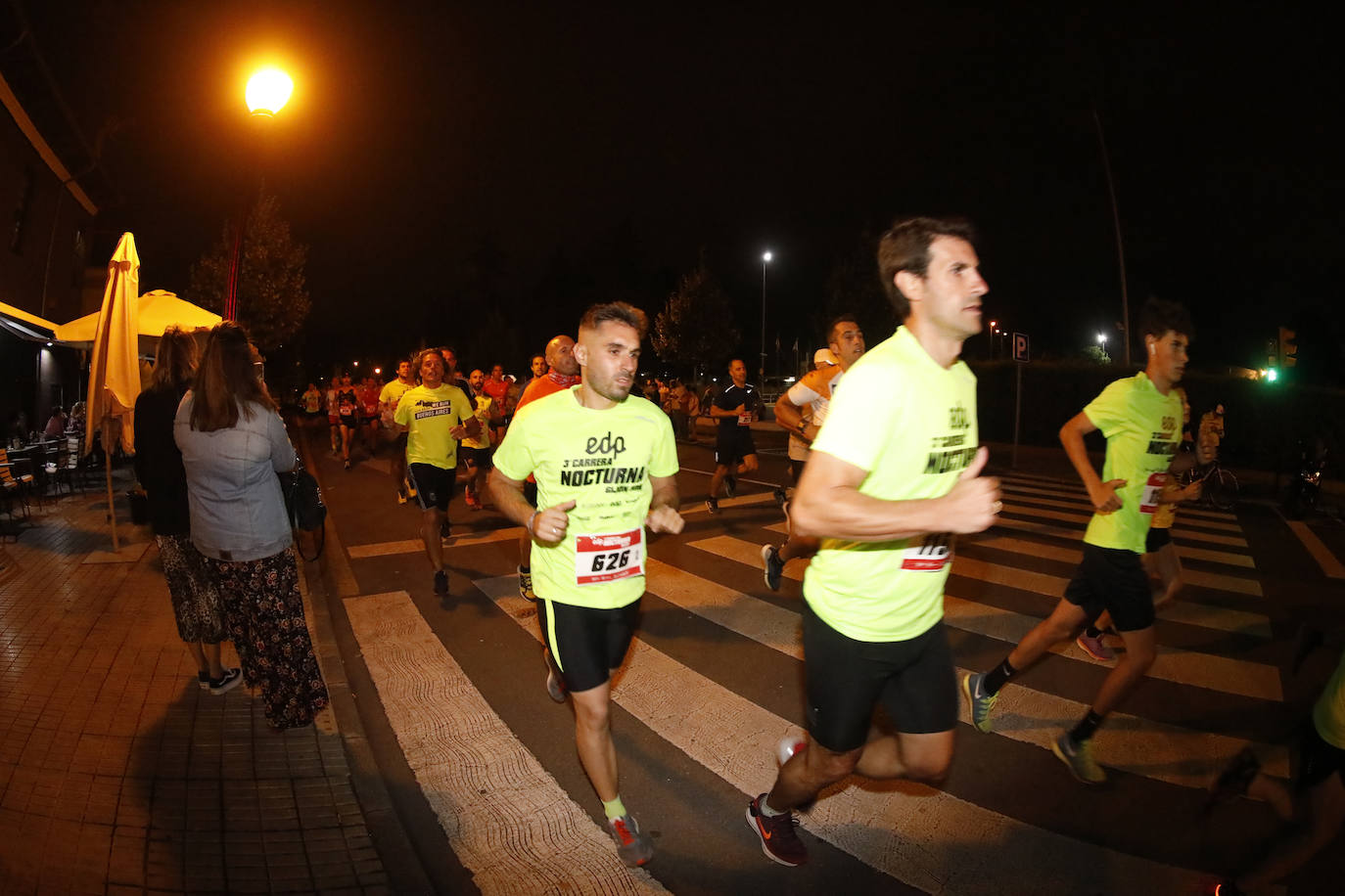 Fotos: Fotos. ¿Estuviste en la EdP Carrera Nocturna Gijón 10K? ¡Búscate! (2)