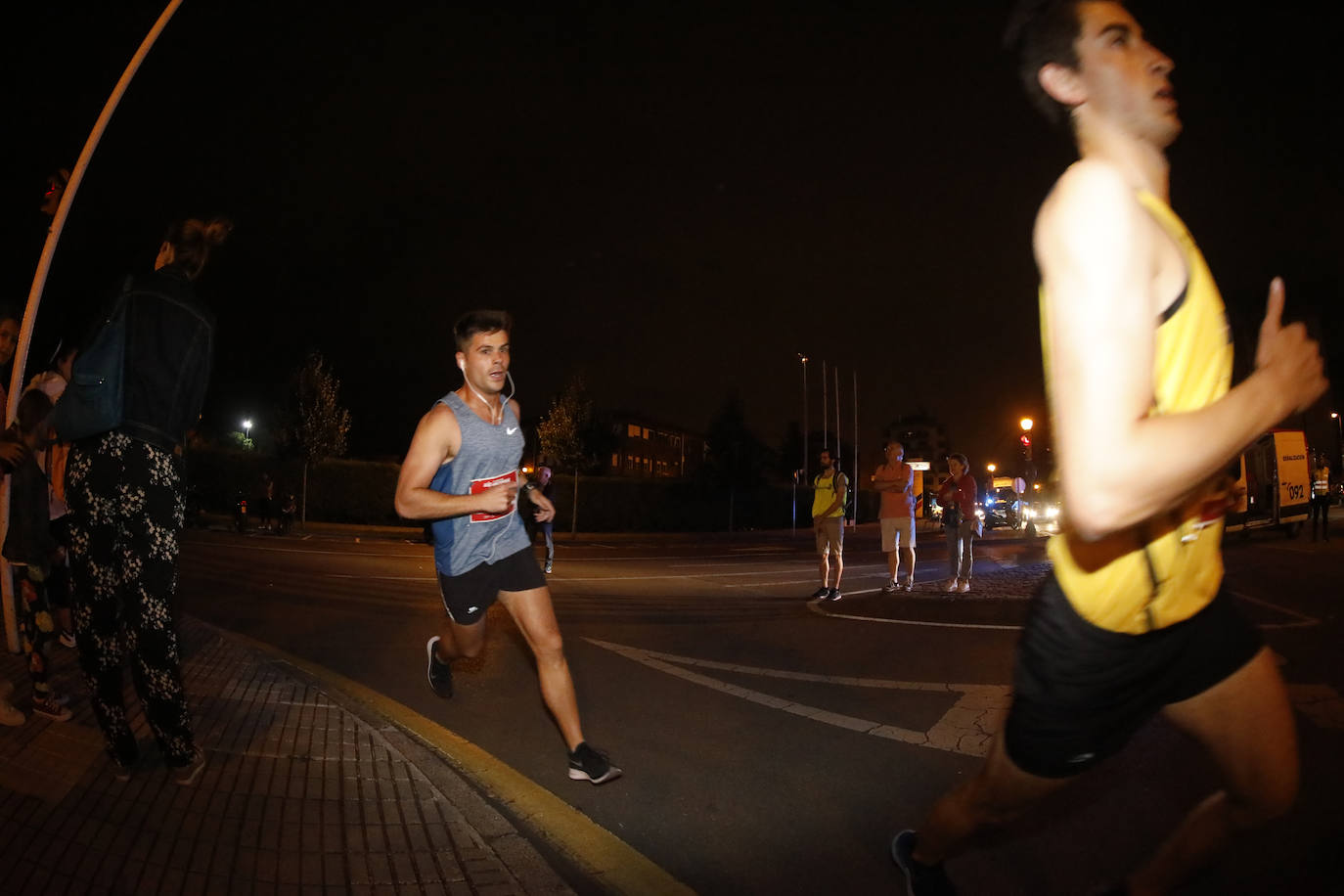 Fotos: Fotos. ¿Estuviste en la EdP Carrera Nocturna Gijón 10K? ¡Búscate! (2)