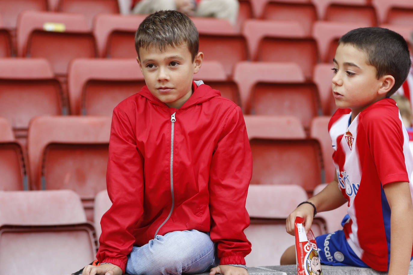 ¿Estuviste en el Sporting 1-1 Racing? ¡Búscate!