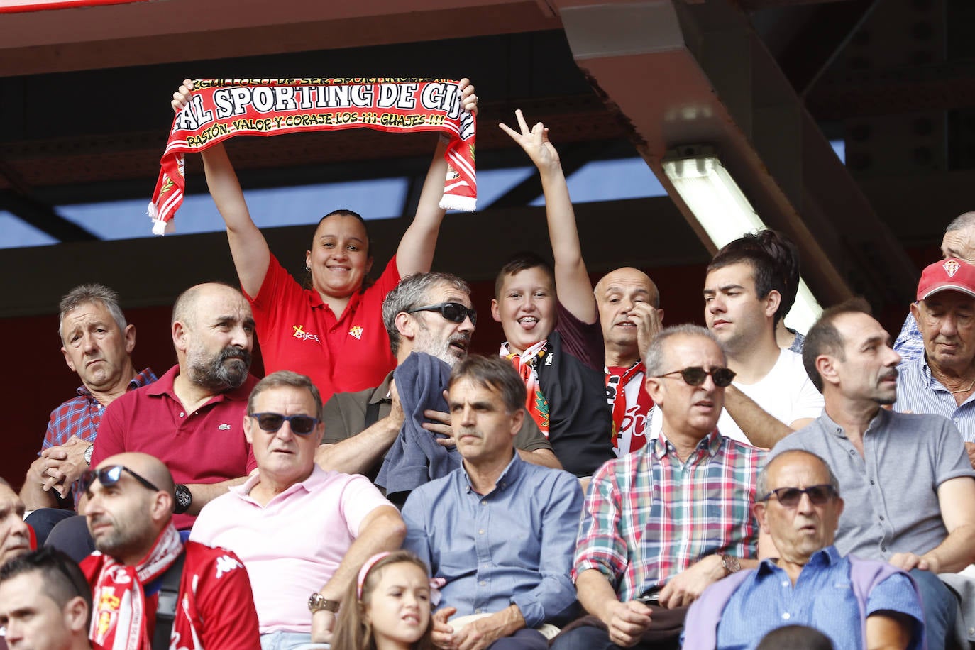 ¿Estuviste en el Sporting 1-1 Racing? ¡Búscate!