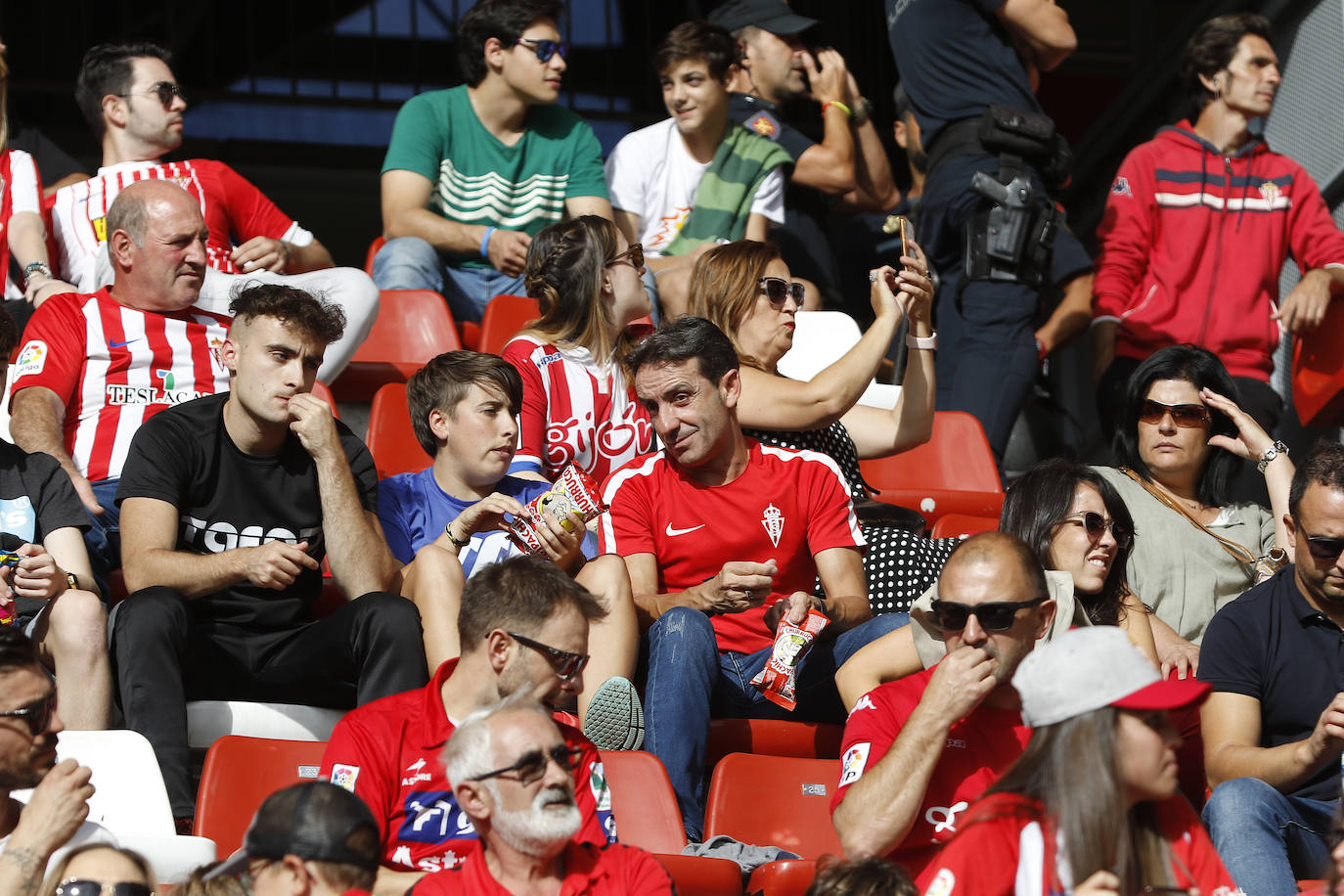 ¿Estuviste en el Sporting 1-1 Racing? ¡Búscate!