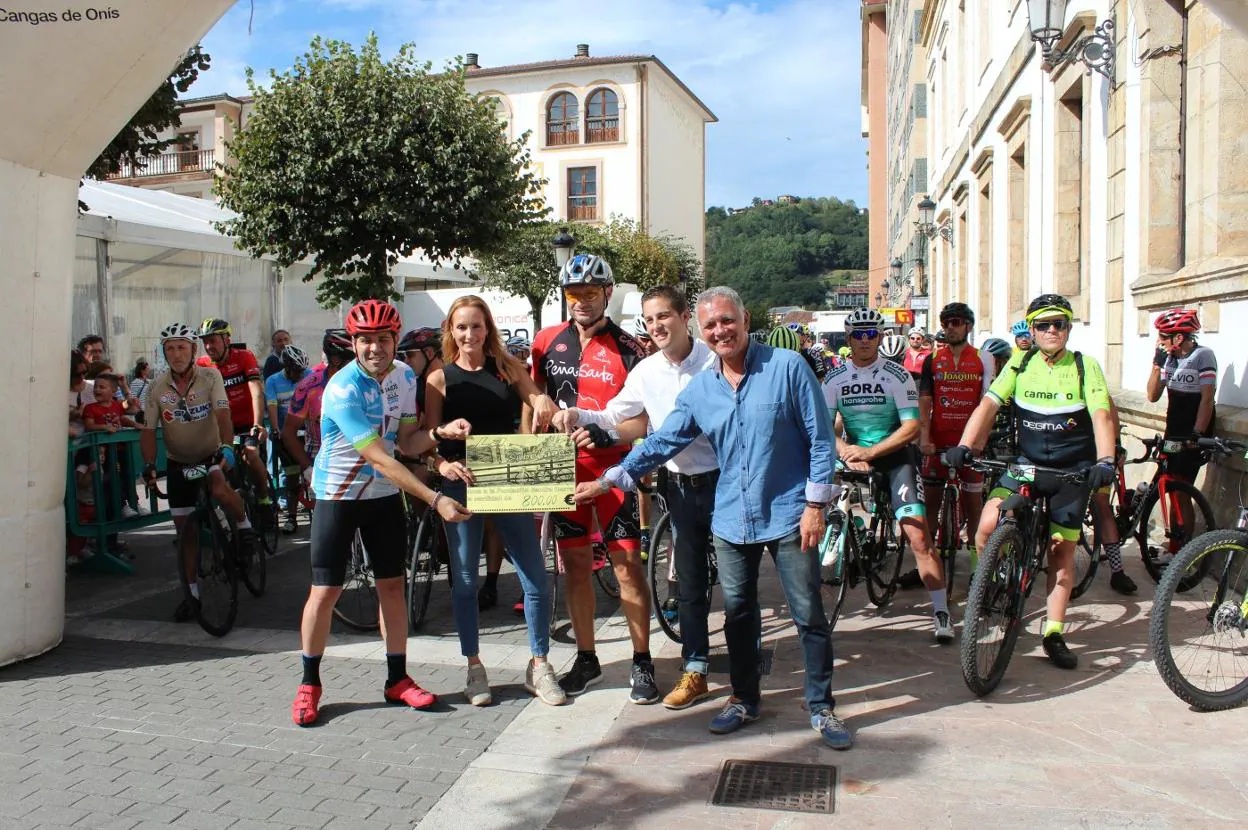 José Manuel González, Sandra Ibarra, José María Prieto, Agustín García y Juan Ramón Lucas. 